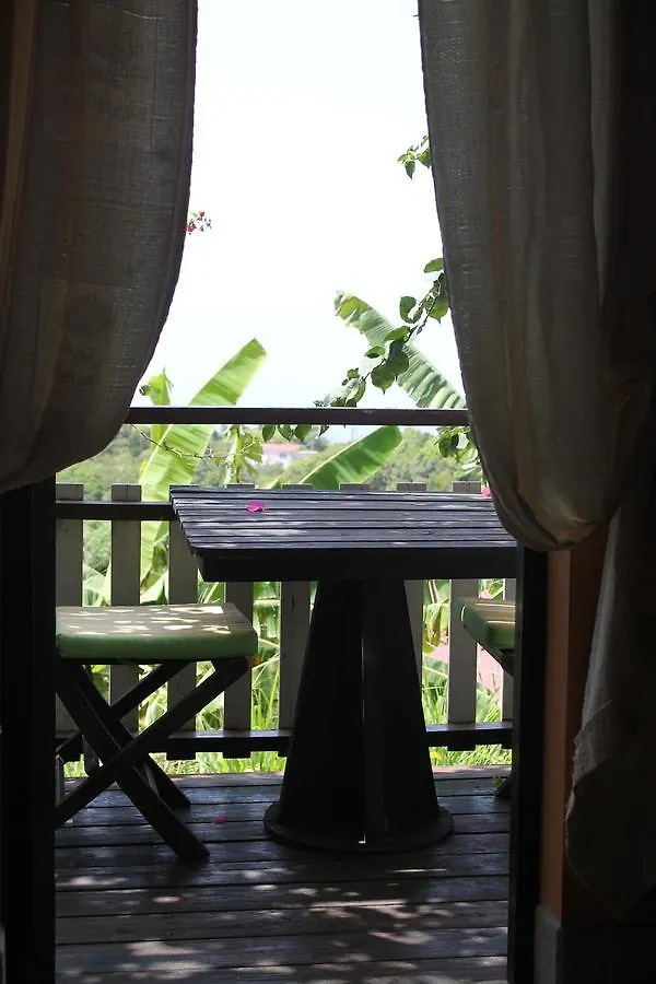 Saba Scout'S Place Hotel